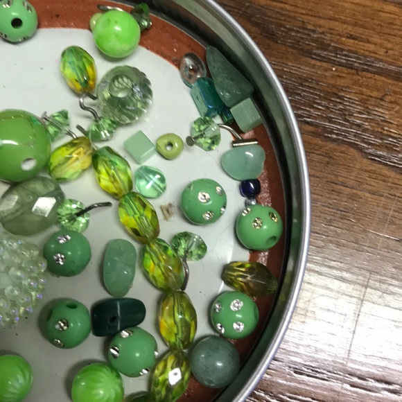 Green Beads - Picture 2 of 3